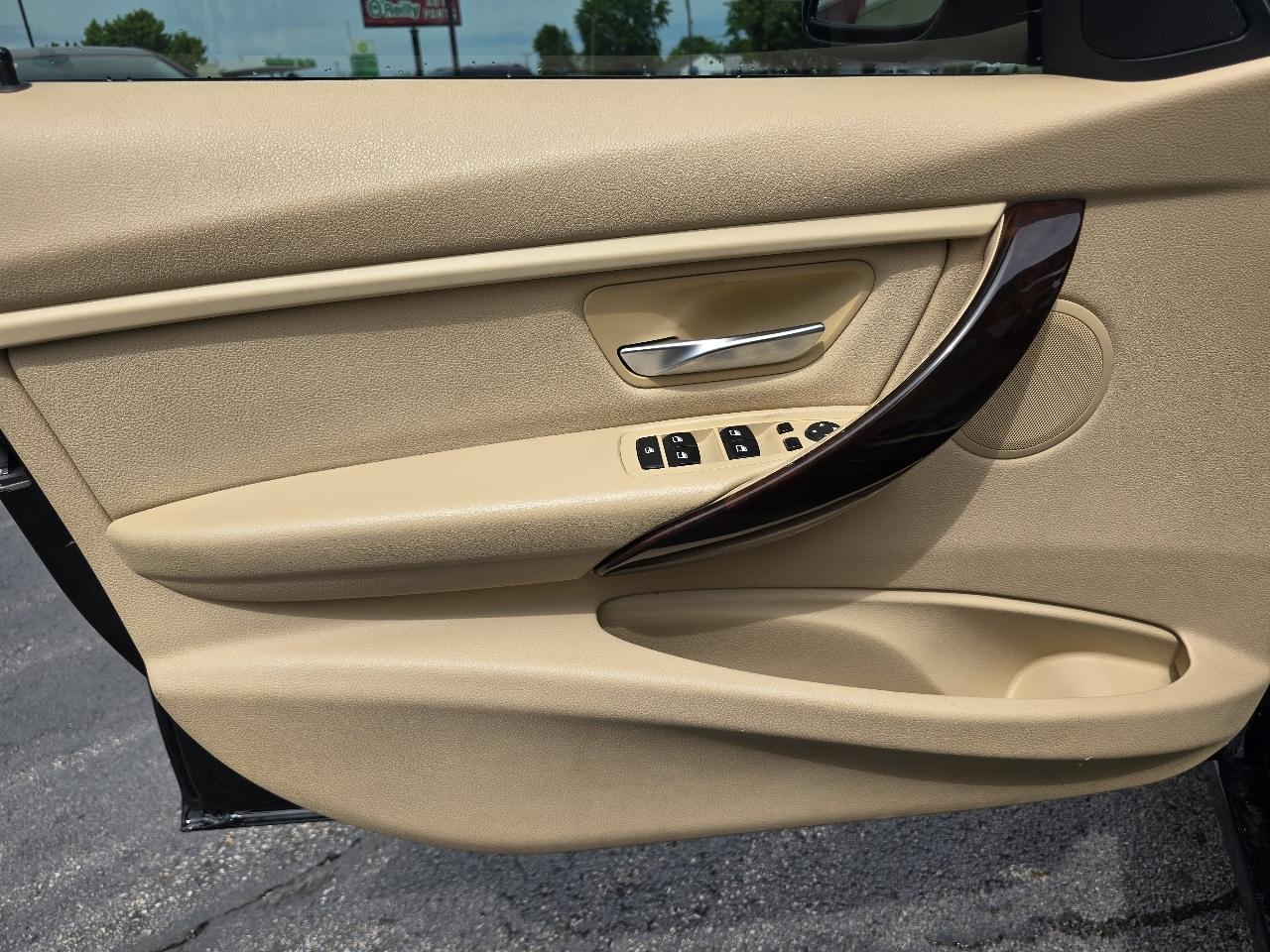 BMW 3-Series 328i xDrive Sedan 2014
