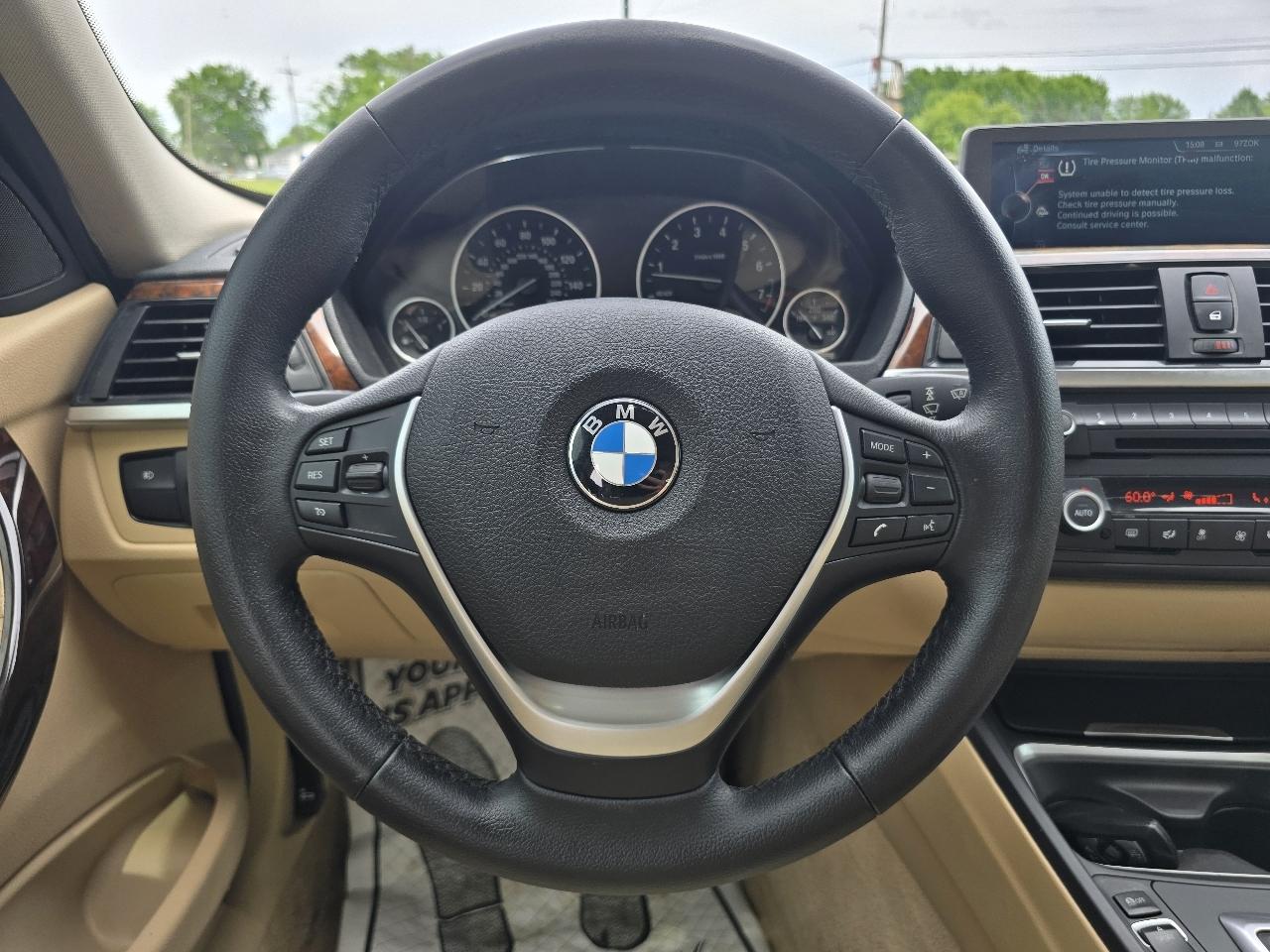 BMW 3-Series 328i xDrive Sedan 2014