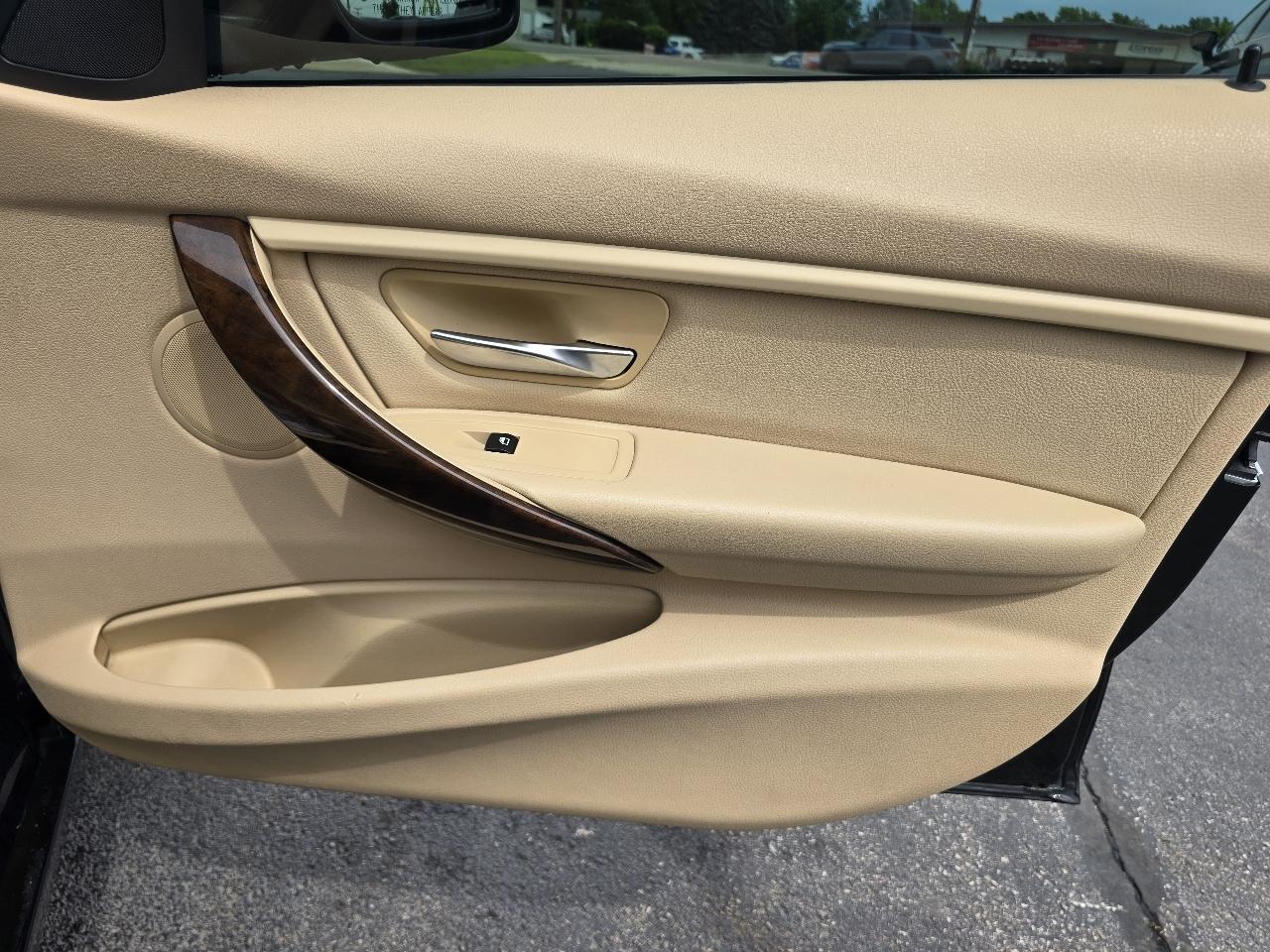 BMW 3-Series 328i xDrive Sedan 2014