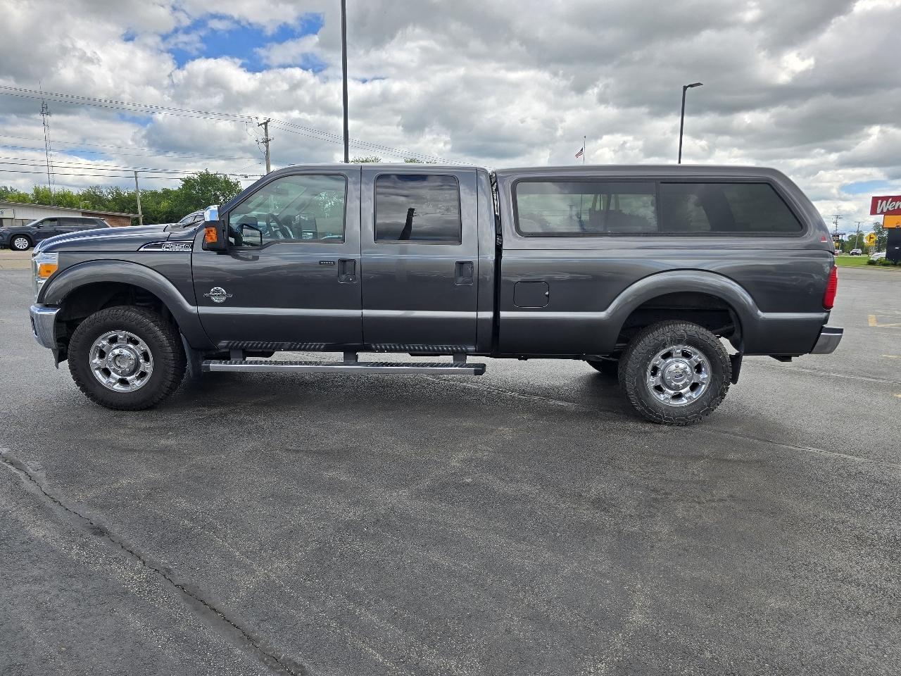 Ford F-250 SD XLT Crew Cab 4WD 2016