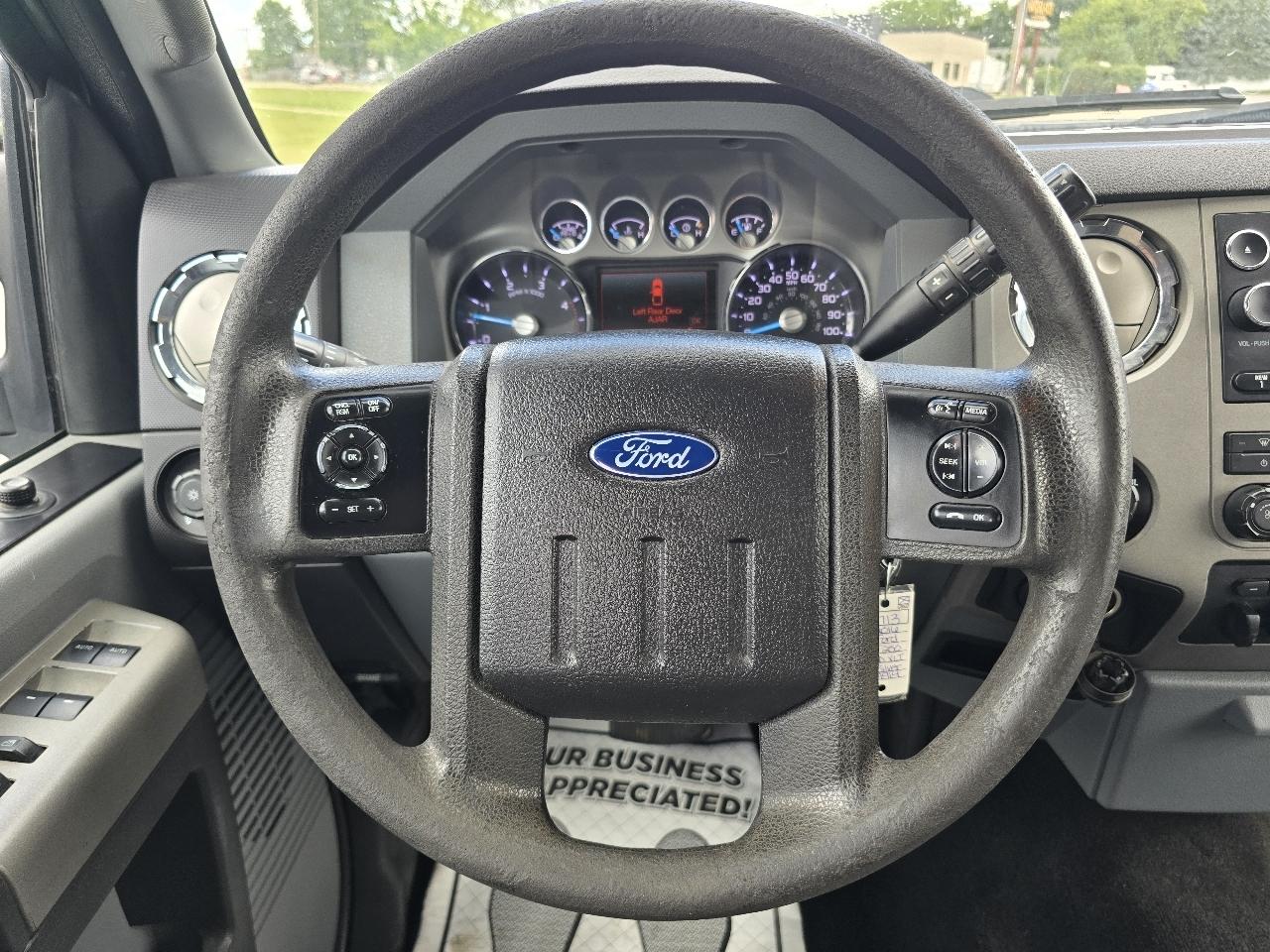 Ford F-250 SD XLT Crew Cab 4WD 2016