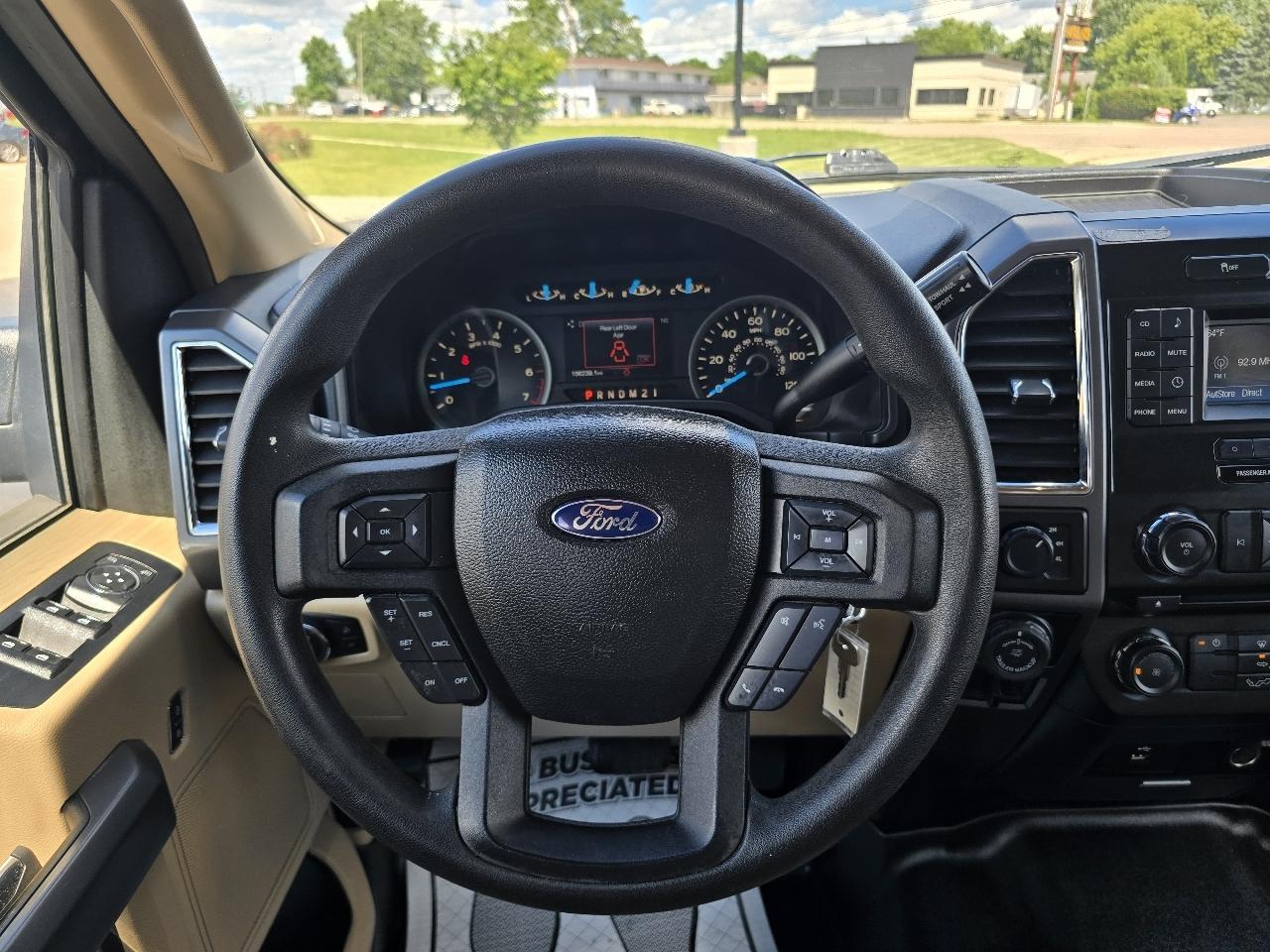 Ford F-150 4WD SuperCrew 145" XLT 2016