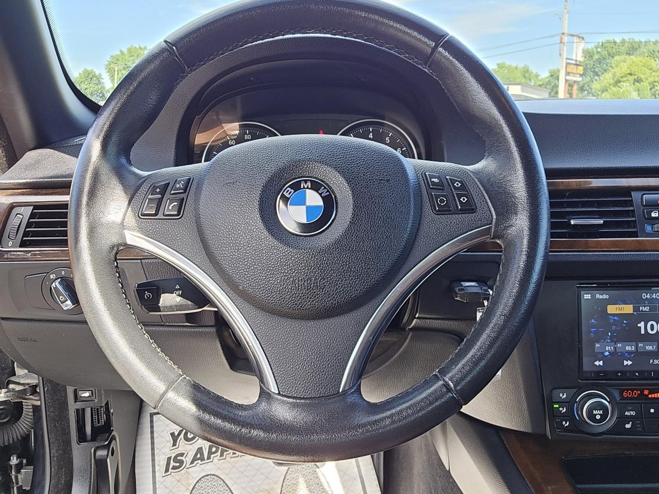 BMW 3-Series 328i Convertible 2012