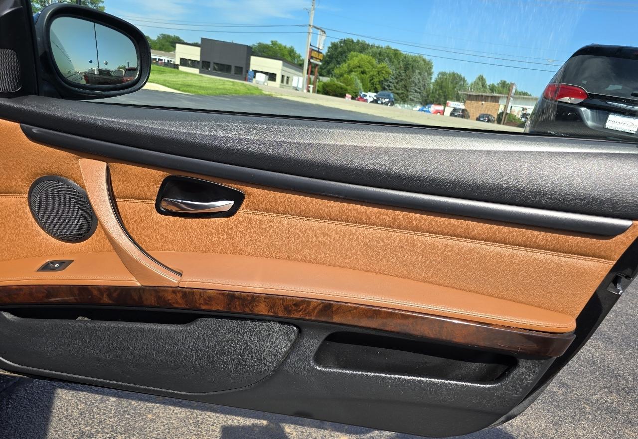 BMW 3-Series 328i Convertible 2012