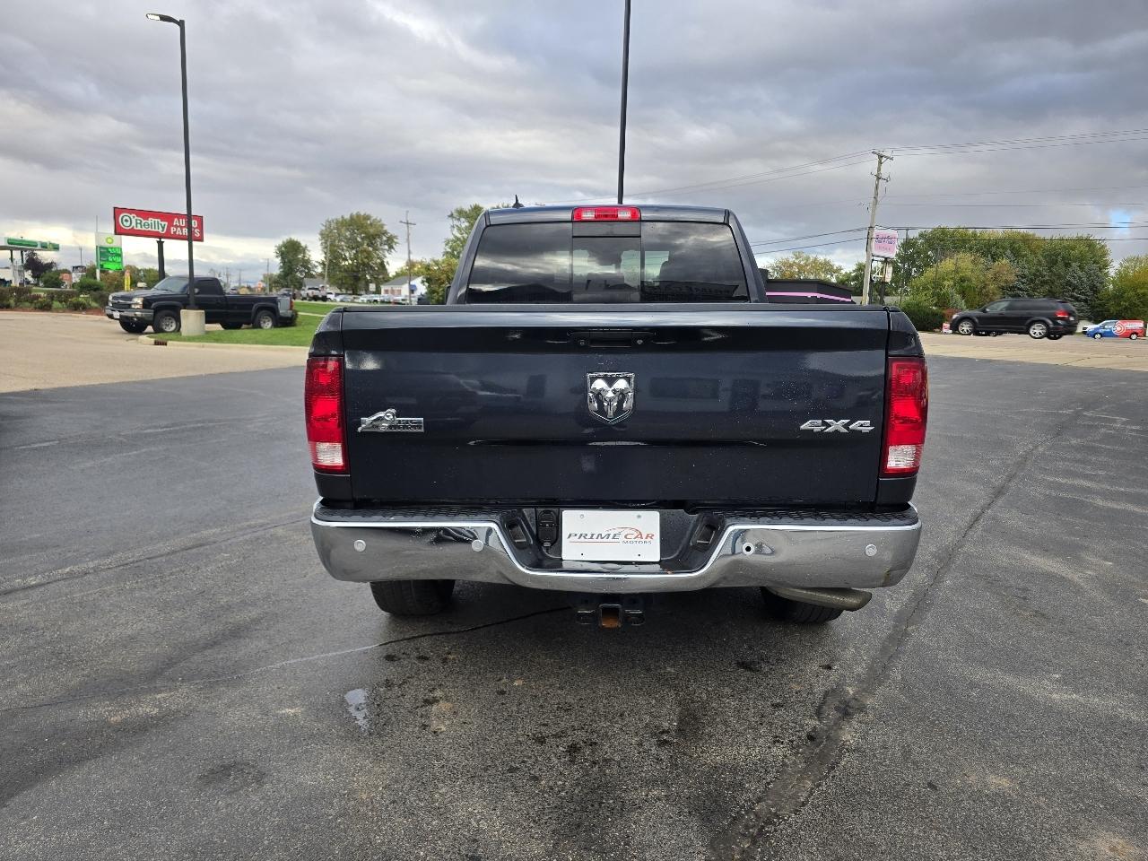 RAM 1500 SLT Quad Cab 4WD 2018