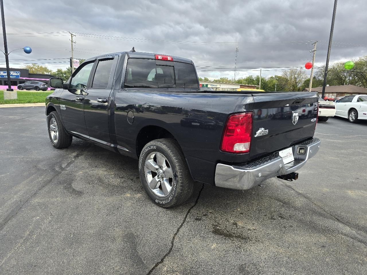 RAM 1500 SLT Quad Cab 4WD 2018