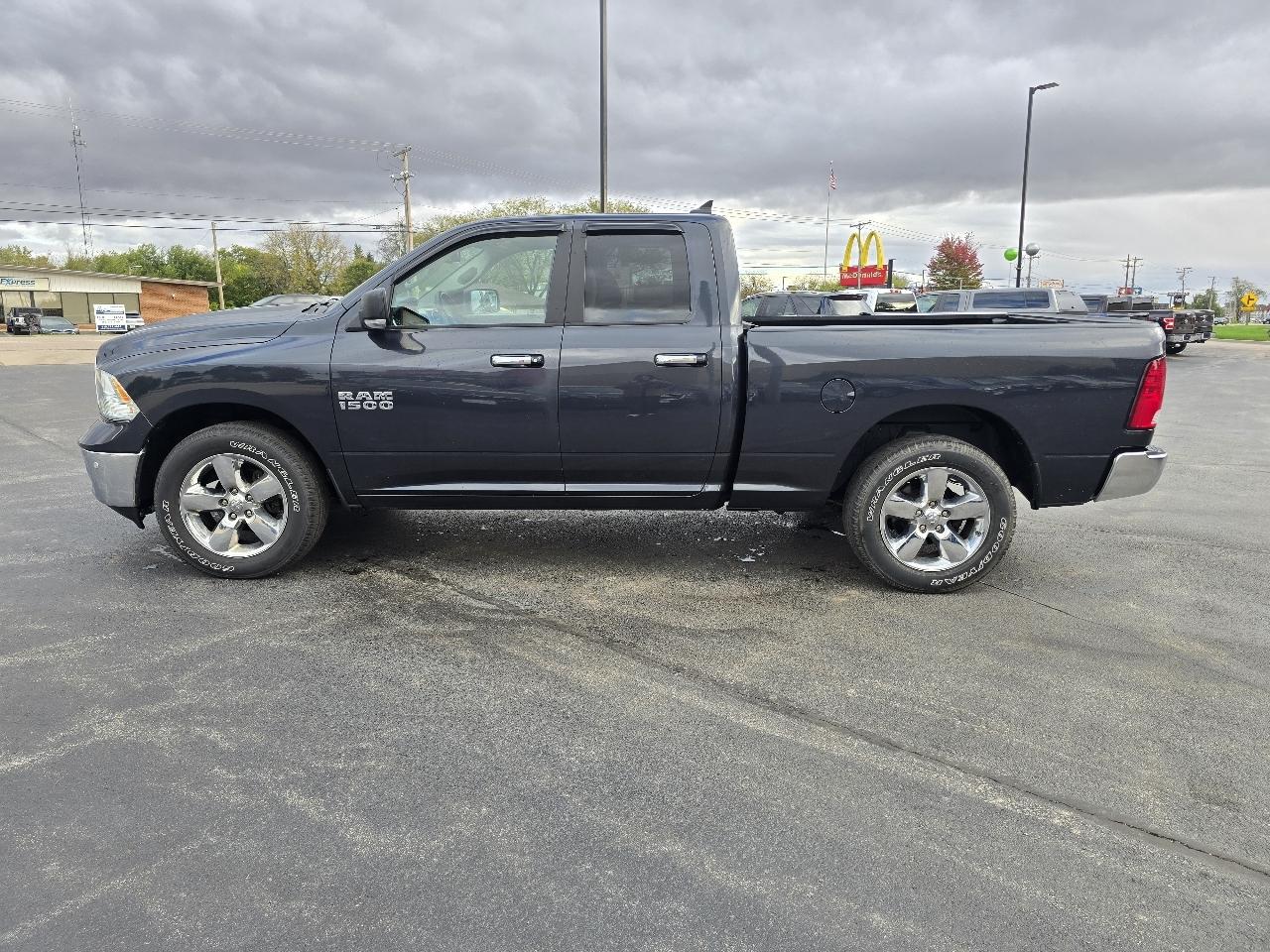 RAM 1500 SLT Quad Cab 4WD 2018
