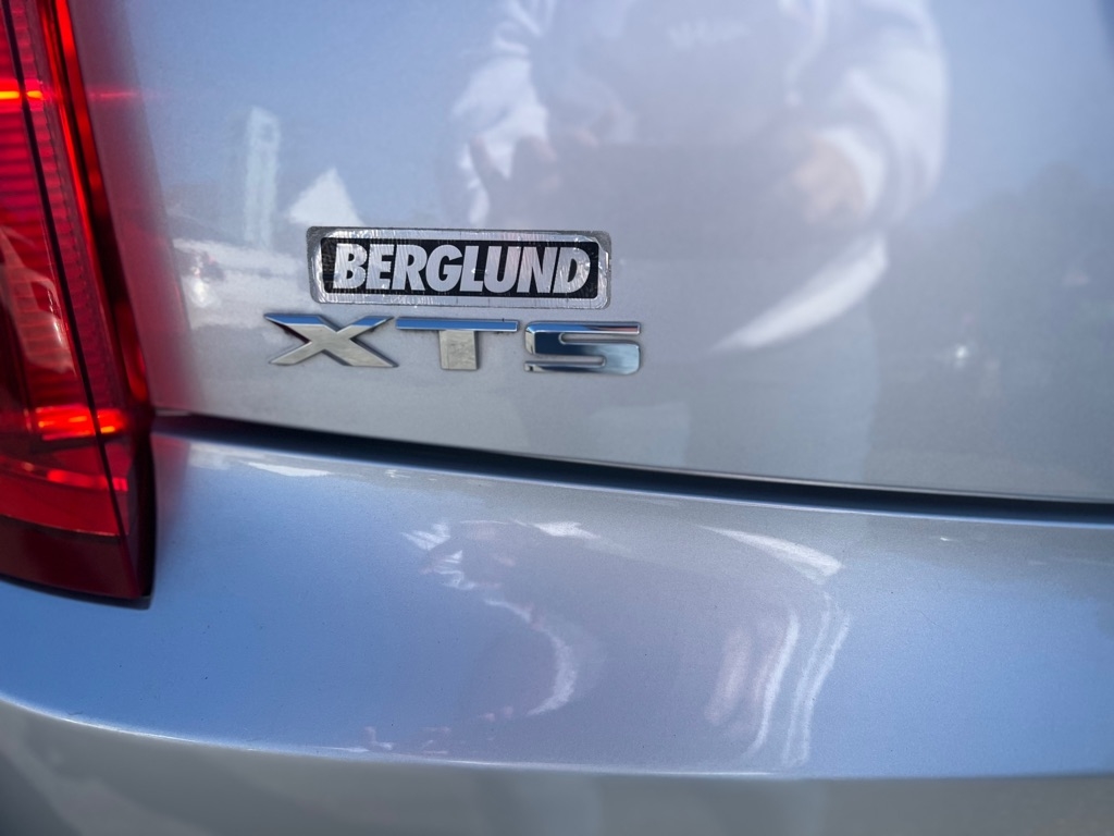 Cadillac XTS Luxury 2013 Cadillac XTS Luxury 2013