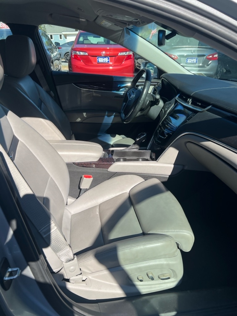 Cadillac XTS Luxury 2013 Cadillac XTS Luxury 2013