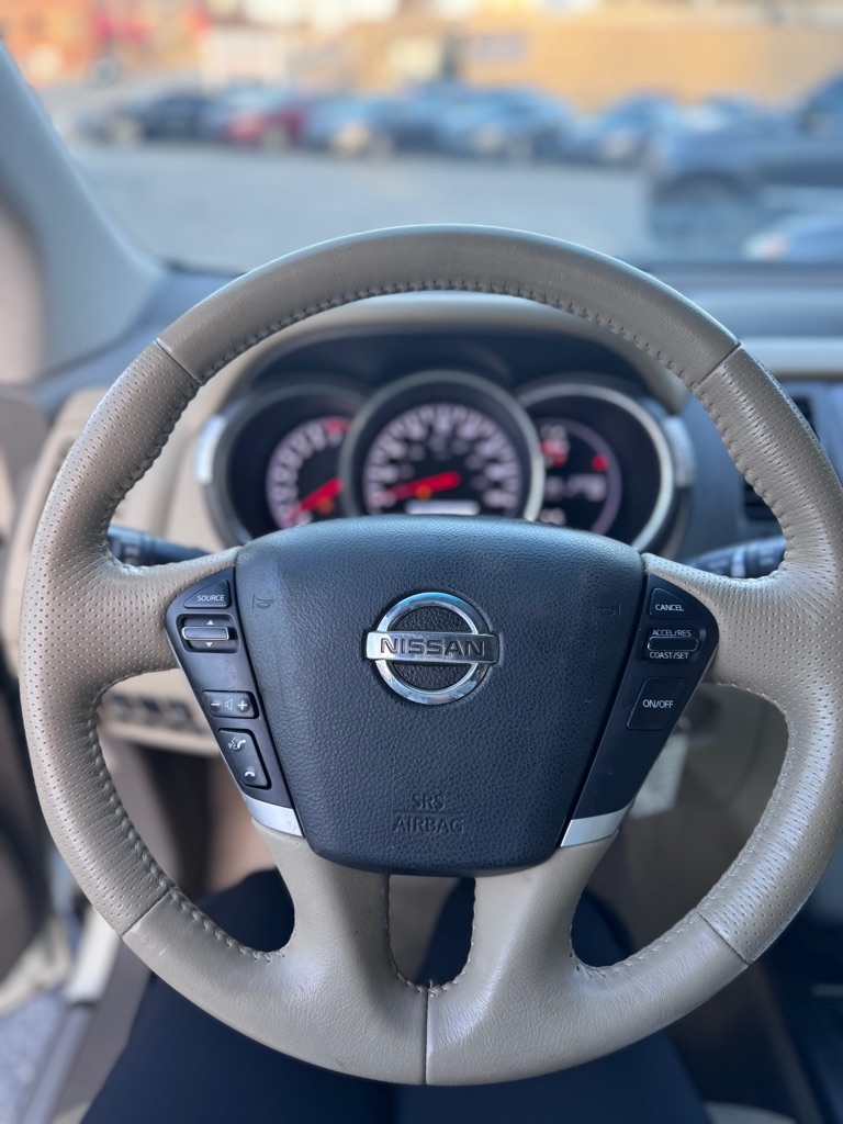 Nissan Murano S 2012