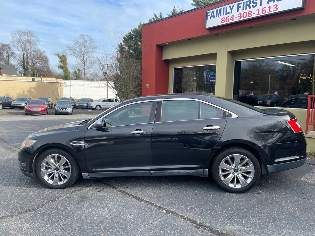 Ford Taurus Limited FWD 2011