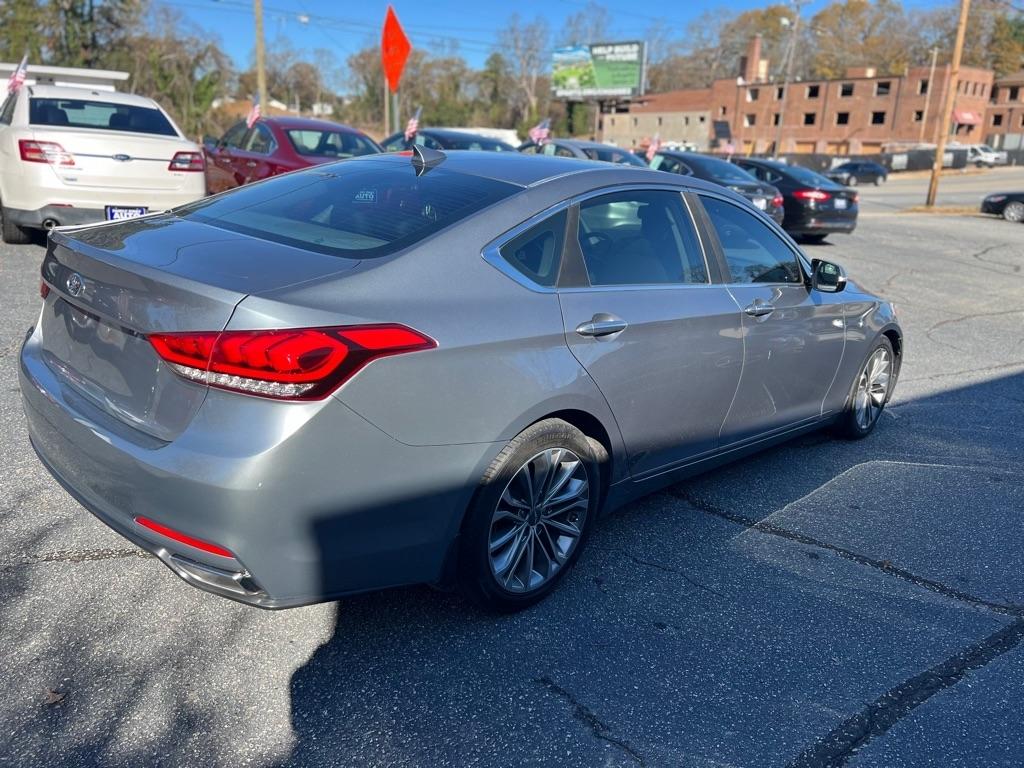 Hyundai Genesis 3.8L 2015