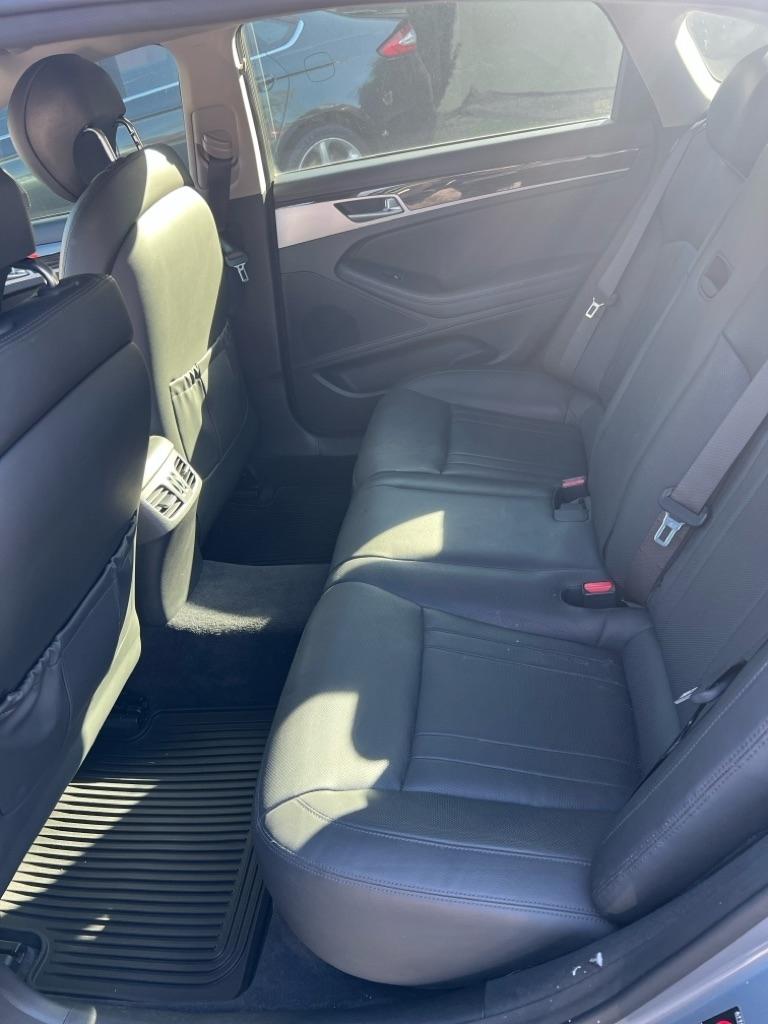 Hyundai Genesis 3.8L 2015