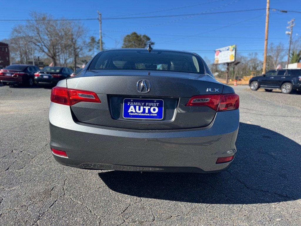 Acura ILX 5-Spd AT 2014