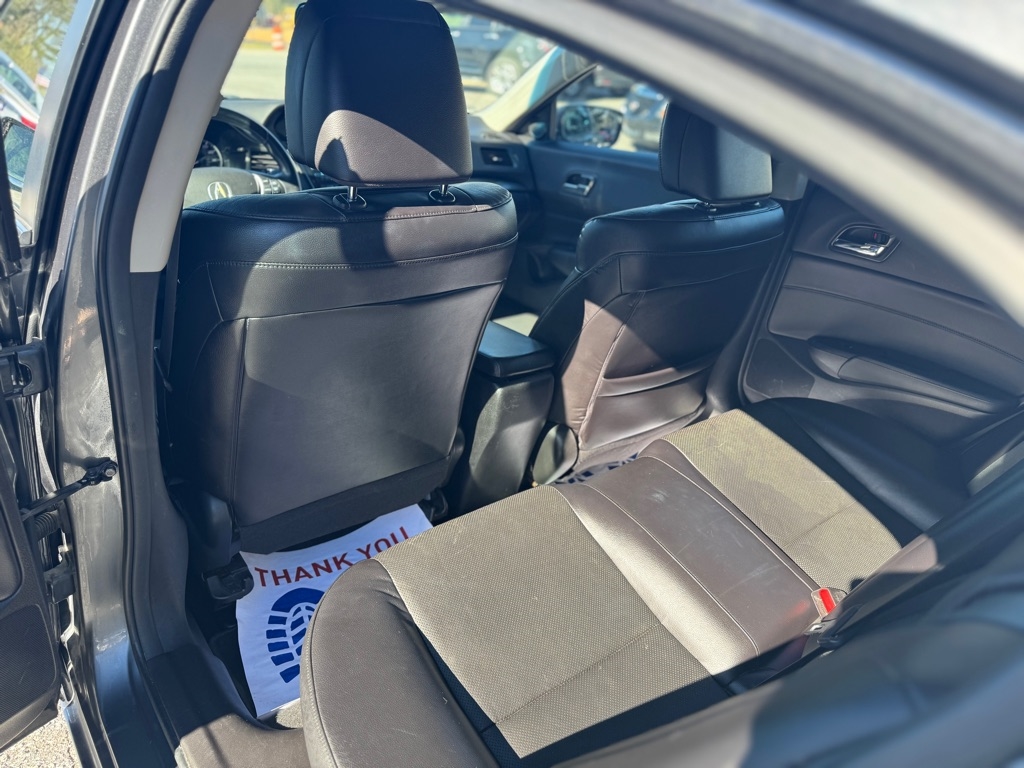 Acura ILX 5-Spd AT 2014