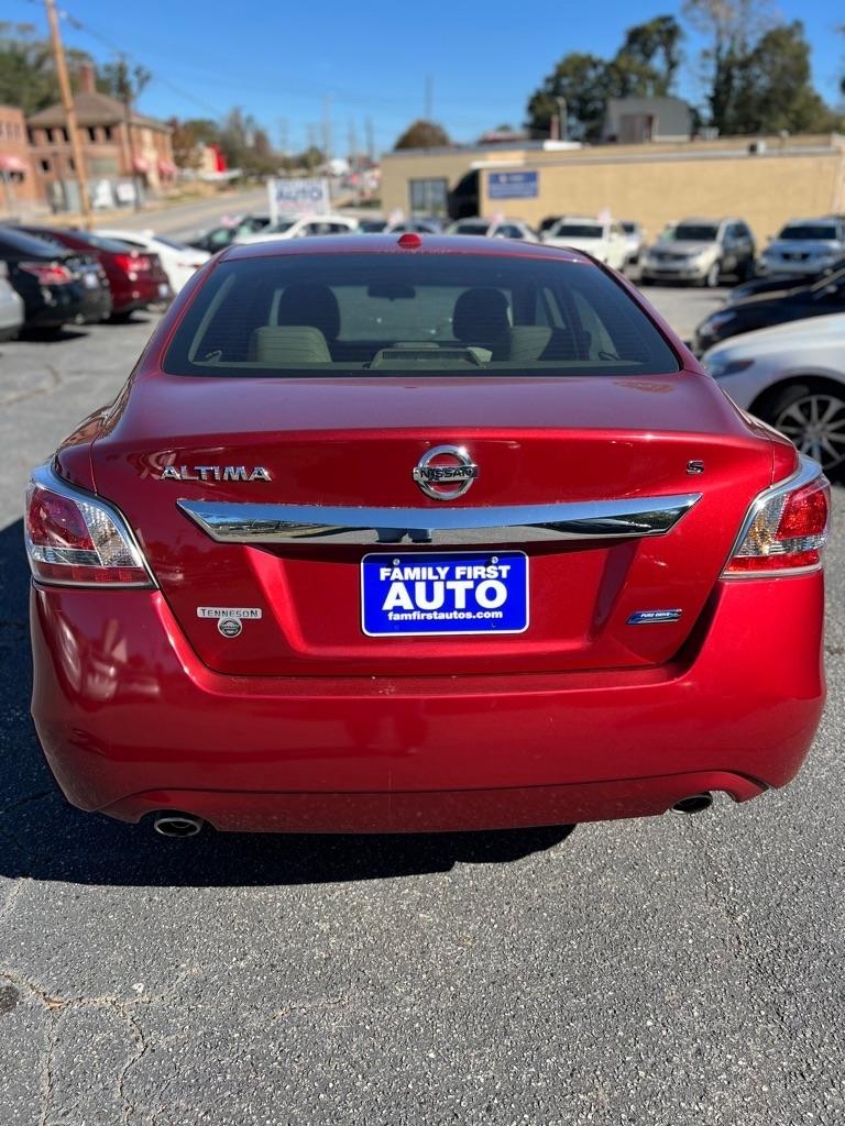 Nissan Altima  2014