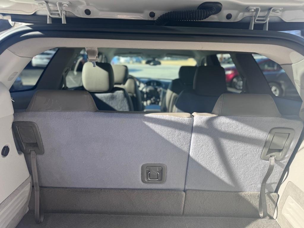 Buick Enclave Convenience FWD 2015