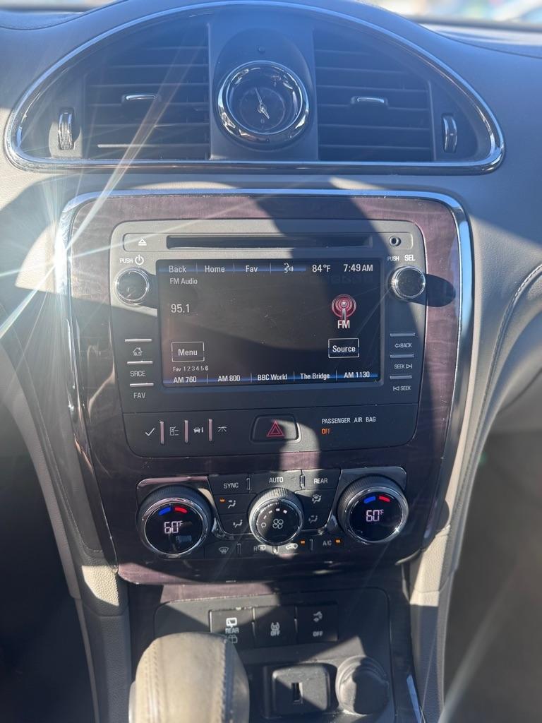 Buick Enclave Convenience FWD 2015