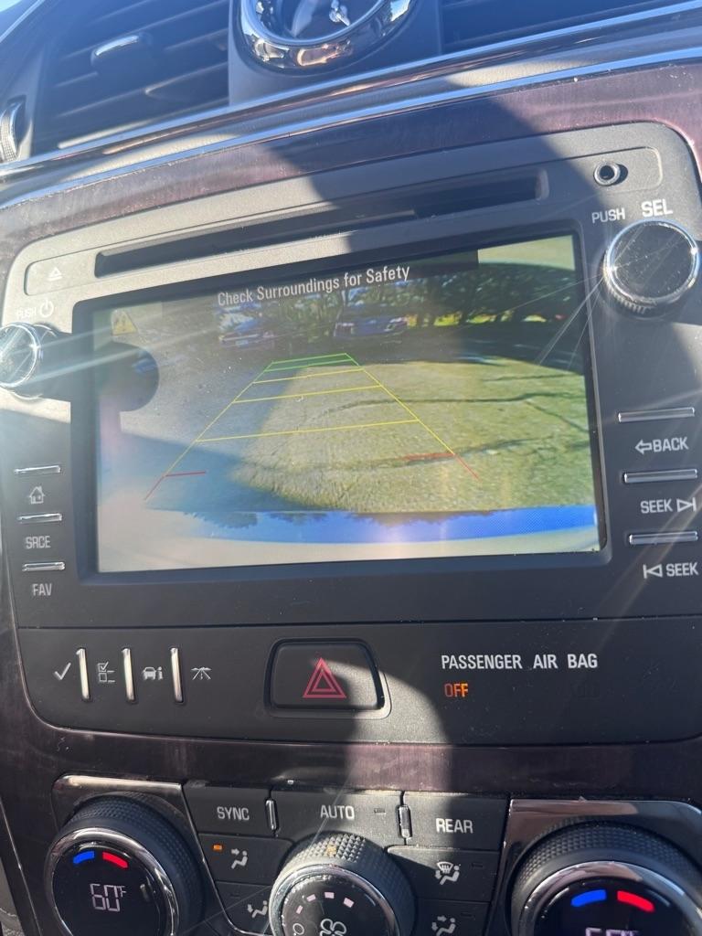 Buick Enclave Convenience FWD 2015