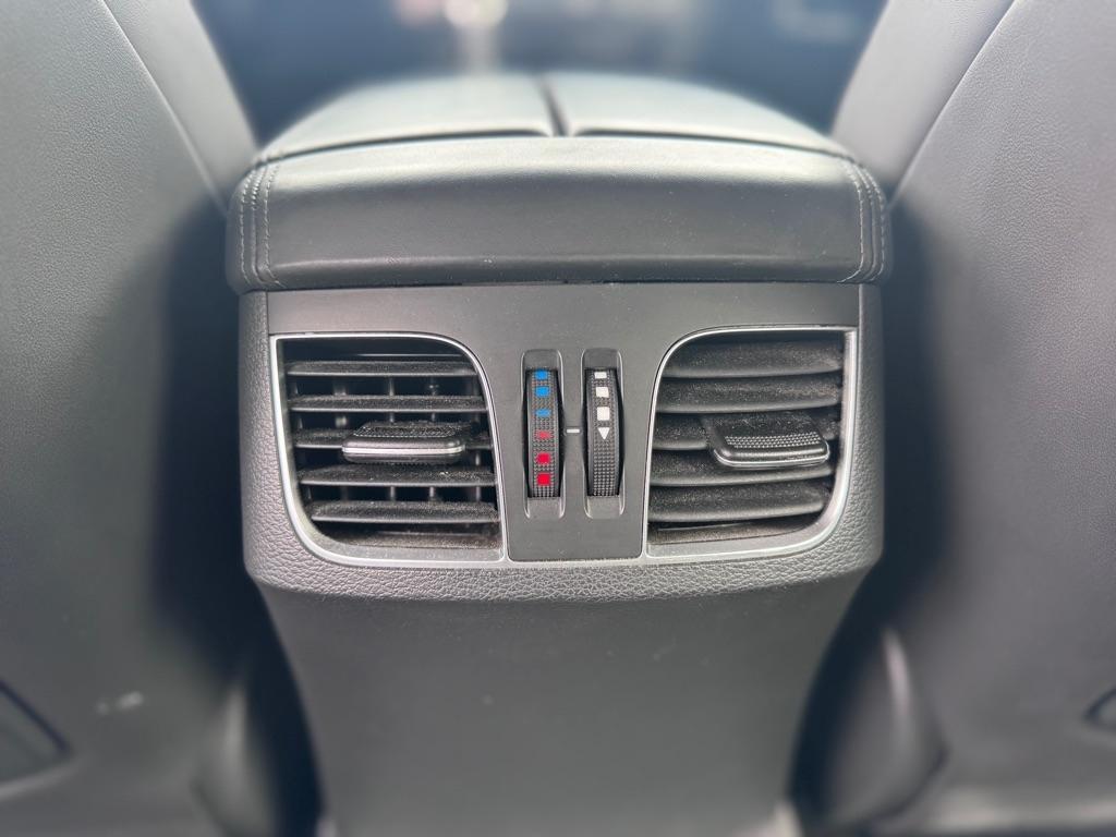 Hyundai Genesis 3.8L 2015