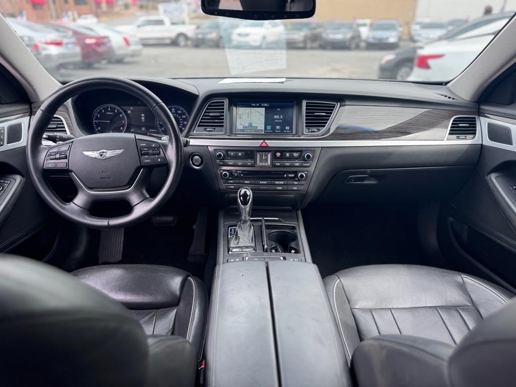 Hyundai Genesis 3.8L 2015