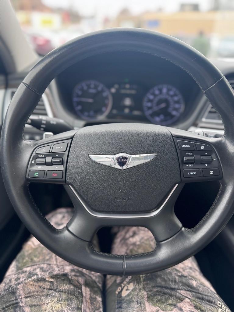 Hyundai Genesis 3.8L 2015