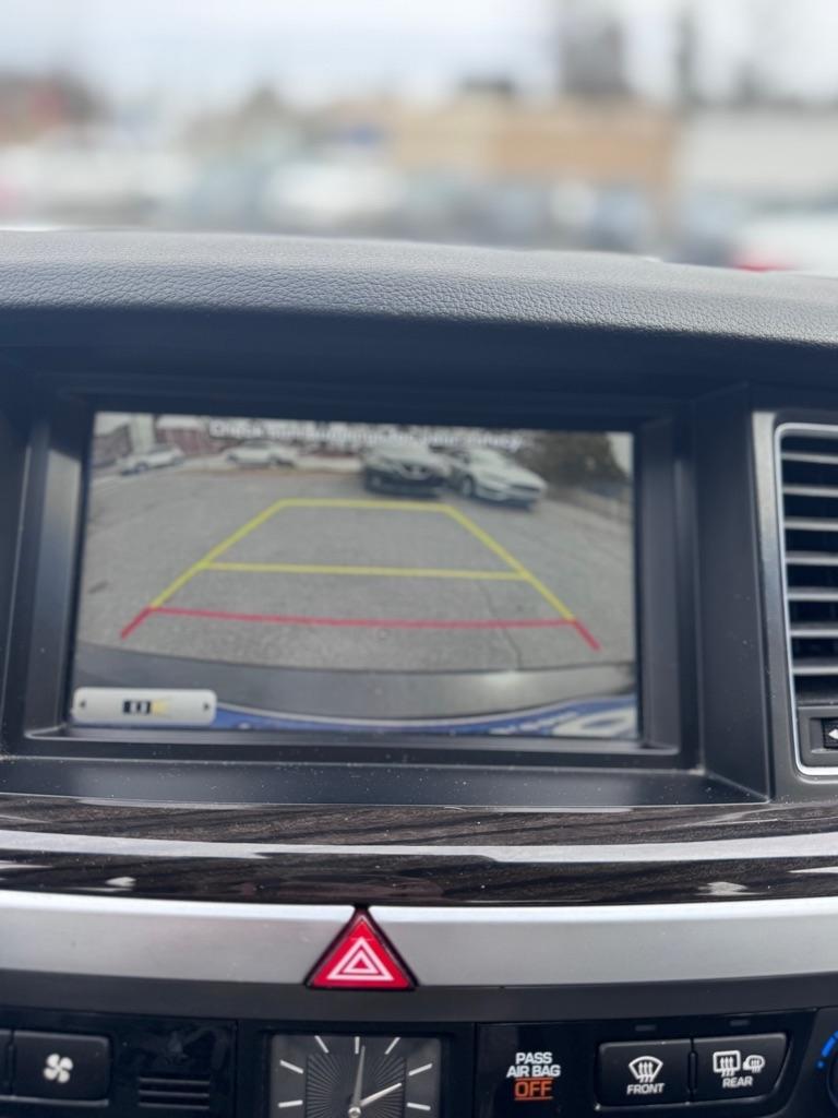 Hyundai Genesis 3.8L 2015