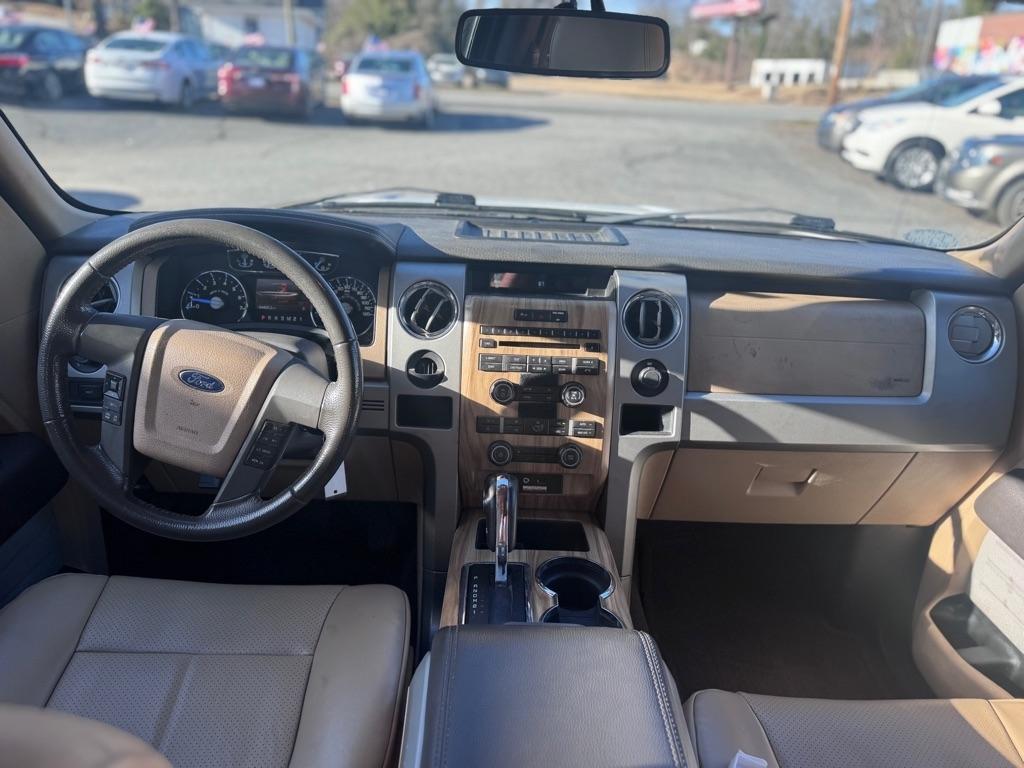 Ford F-150 Lariat SuperCrew 5.5-ft. Bed 2WD 2011