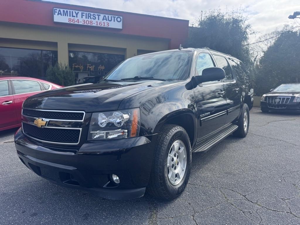 Chevrolet Suburban LT 1500 2WD 2012