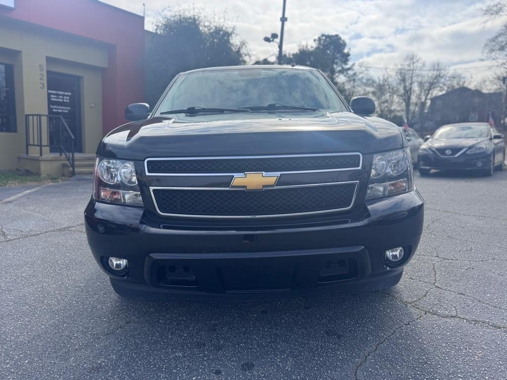 Chevrolet Suburban LT 1500 2WD 2012
