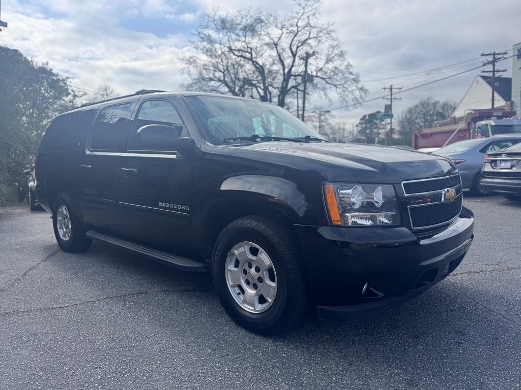 Chevrolet Suburban LT 1500 2WD 2012