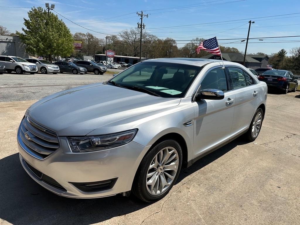 Ford Taurus Limited FWD 2015