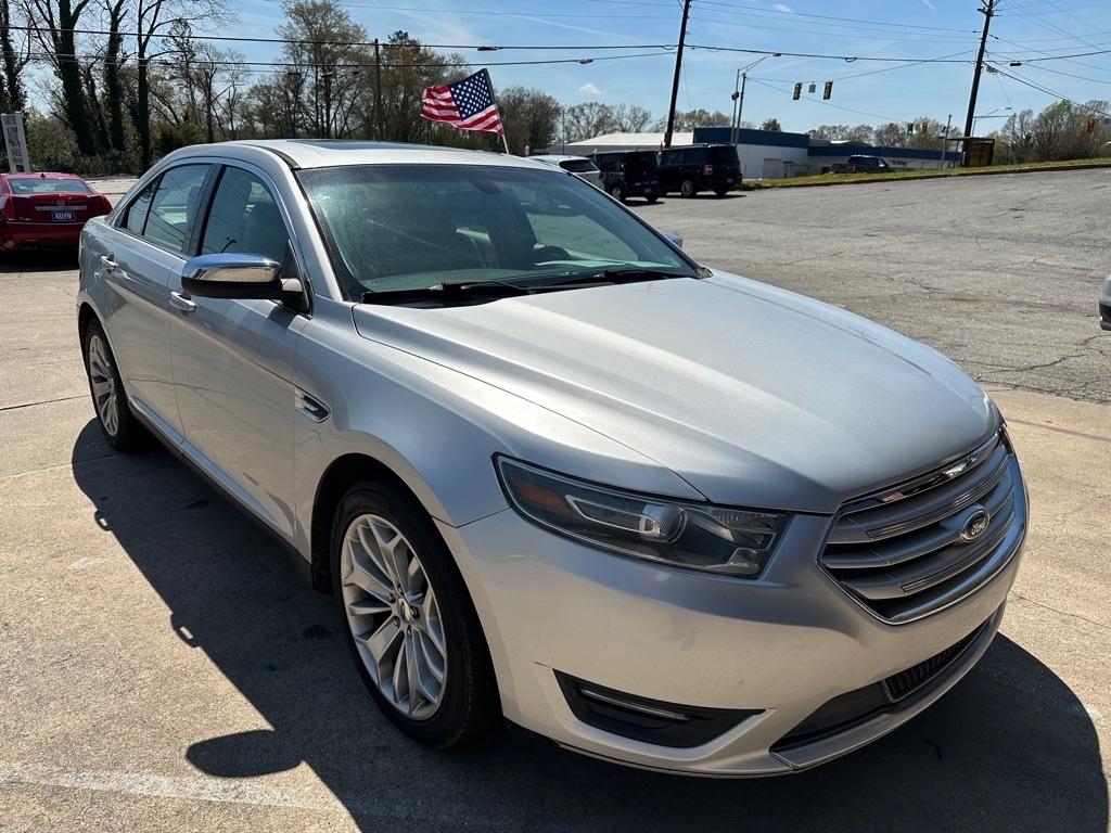 Ford Taurus Limited FWD 2015