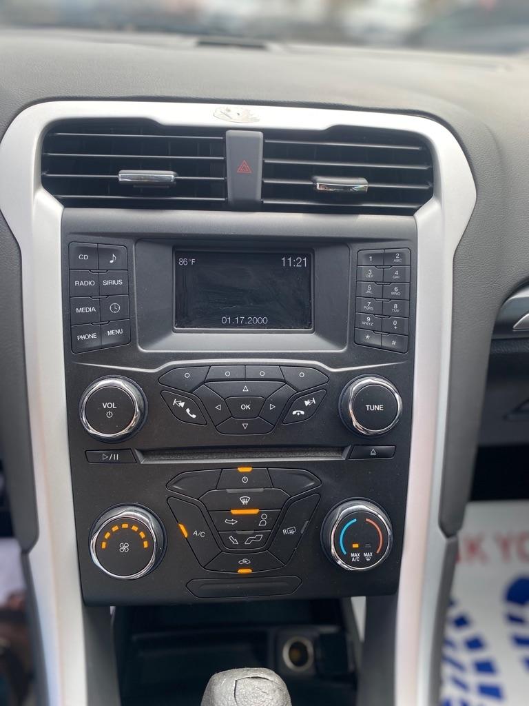 Ford Fusion SE 2014
