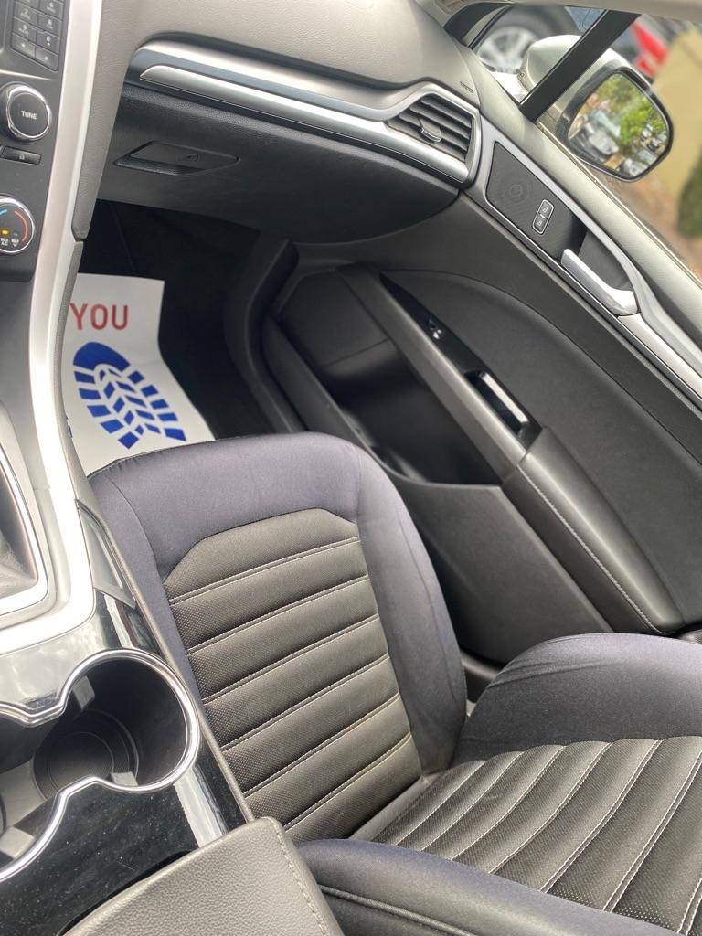 Ford Fusion SE 2014