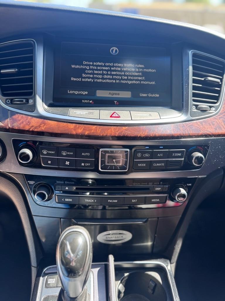 Hyundai Equus Signature 2015