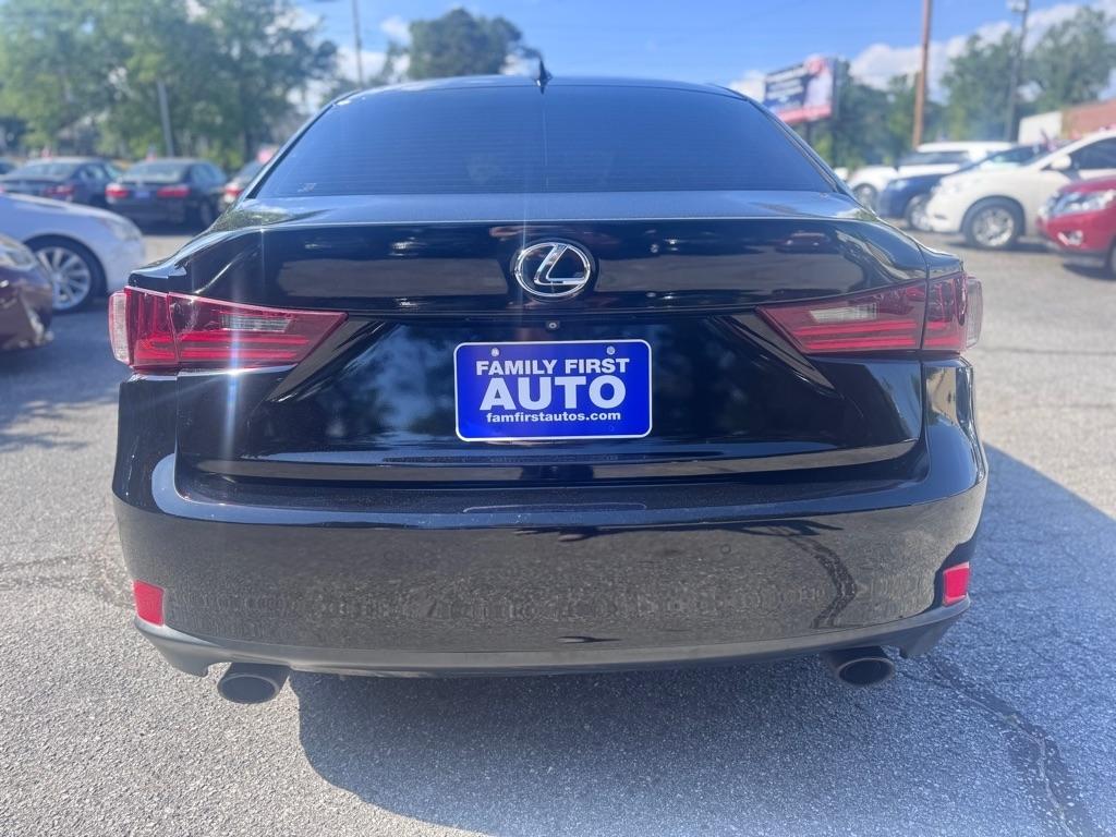 Lexus IS 250 RWD 2015