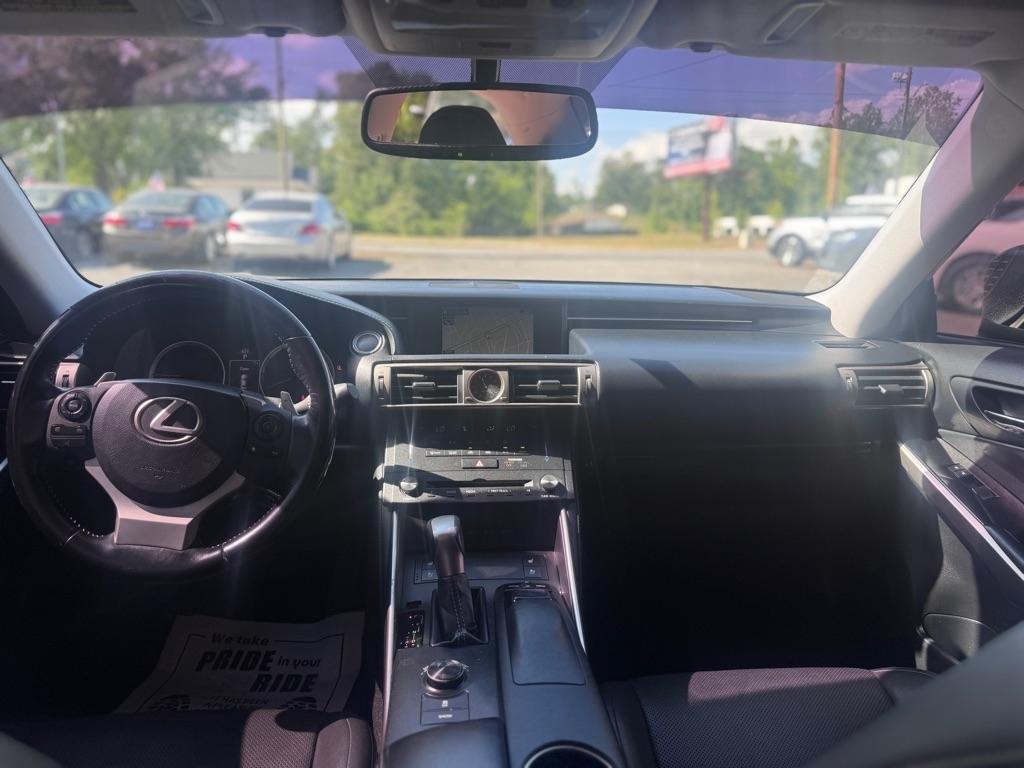 Lexus IS 250 RWD 2015