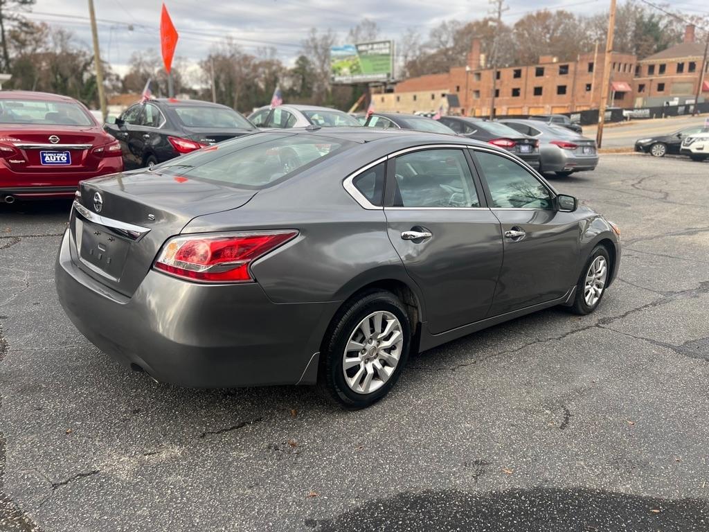 Nissan Altima 2.5 S 2015