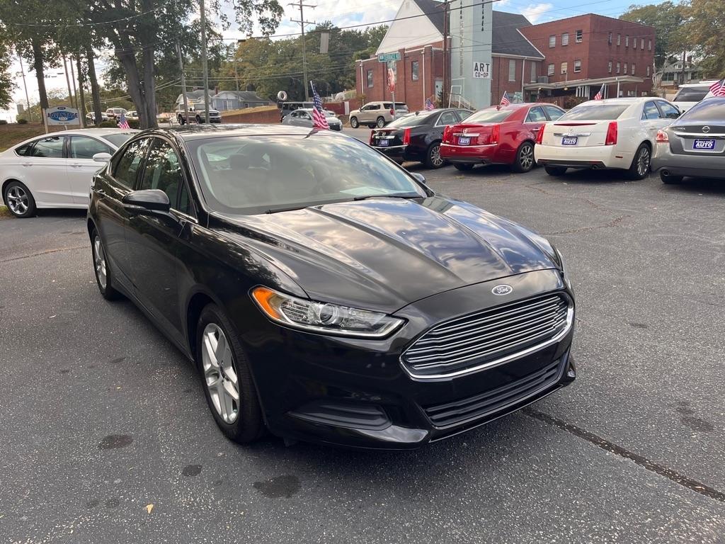 Ford Fusion S 2013