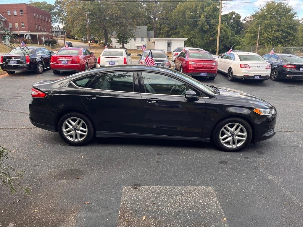 Ford Fusion S 2013