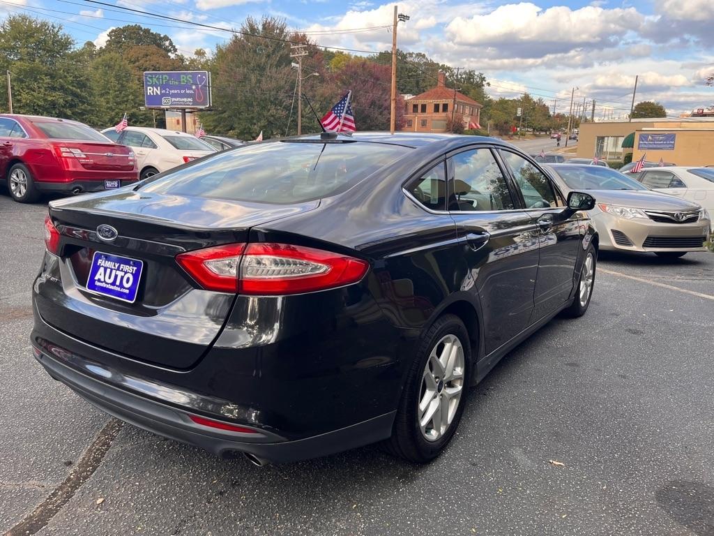 Ford Fusion S 2013