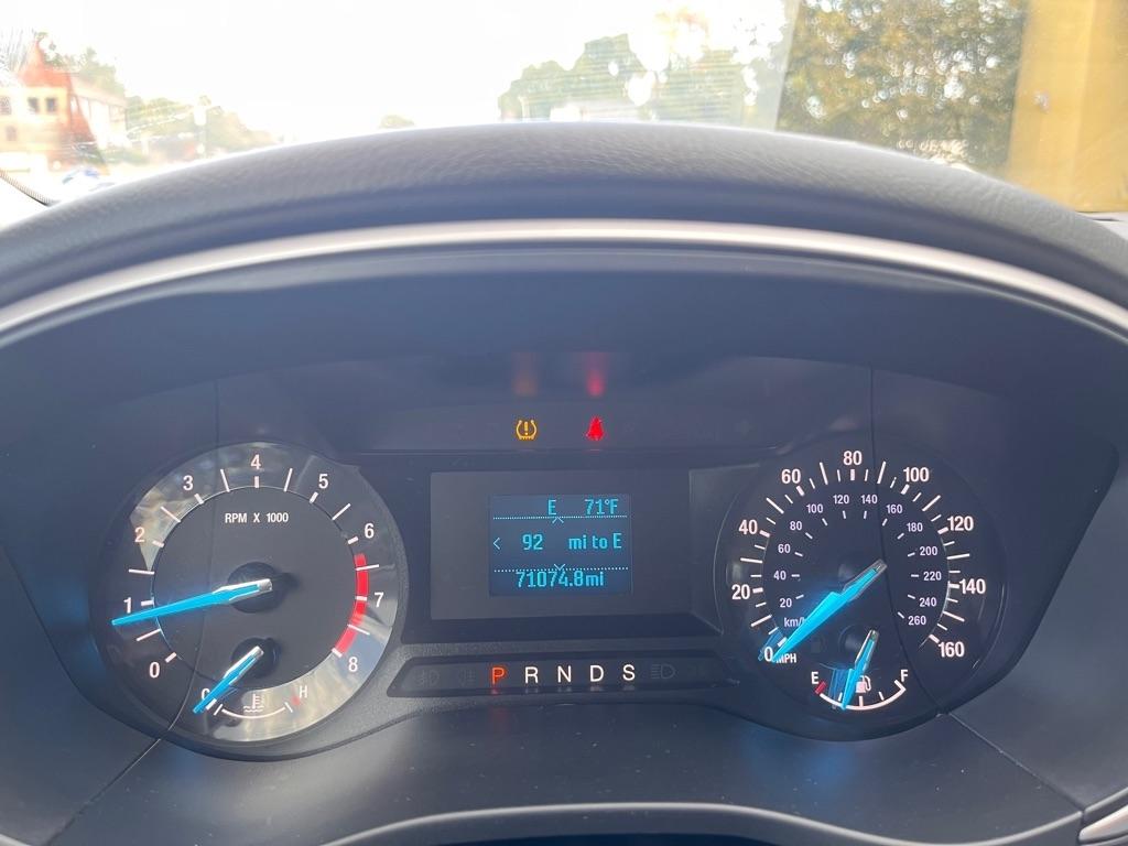 Ford Fusion S 2013