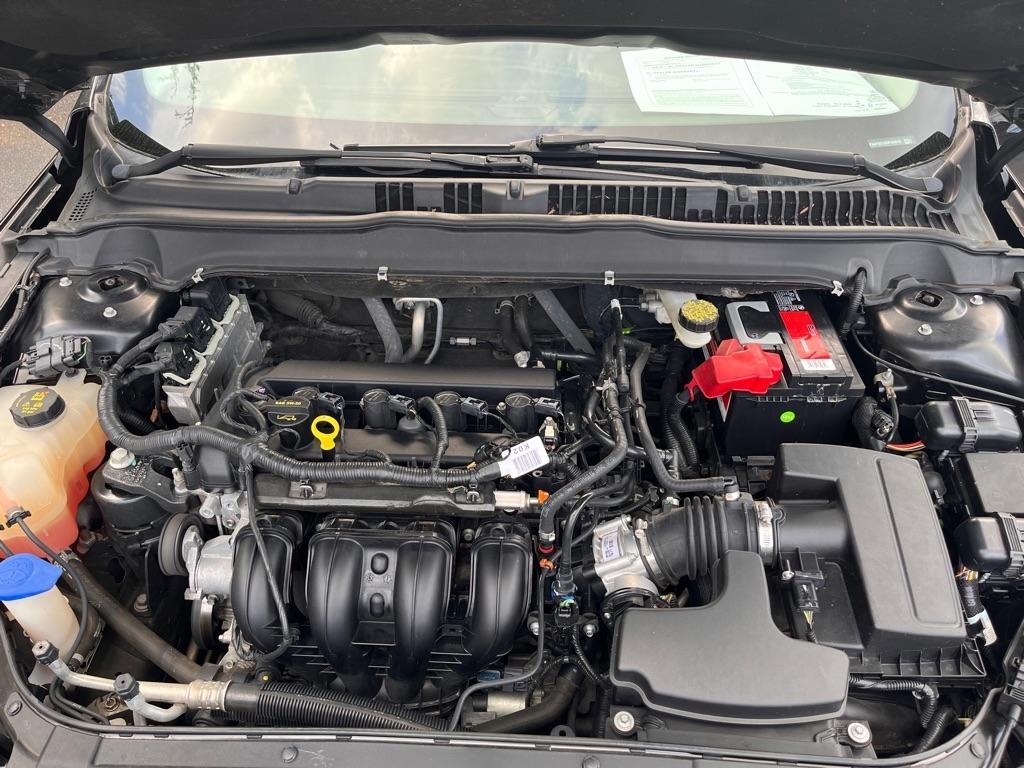 Ford Fusion S 2013