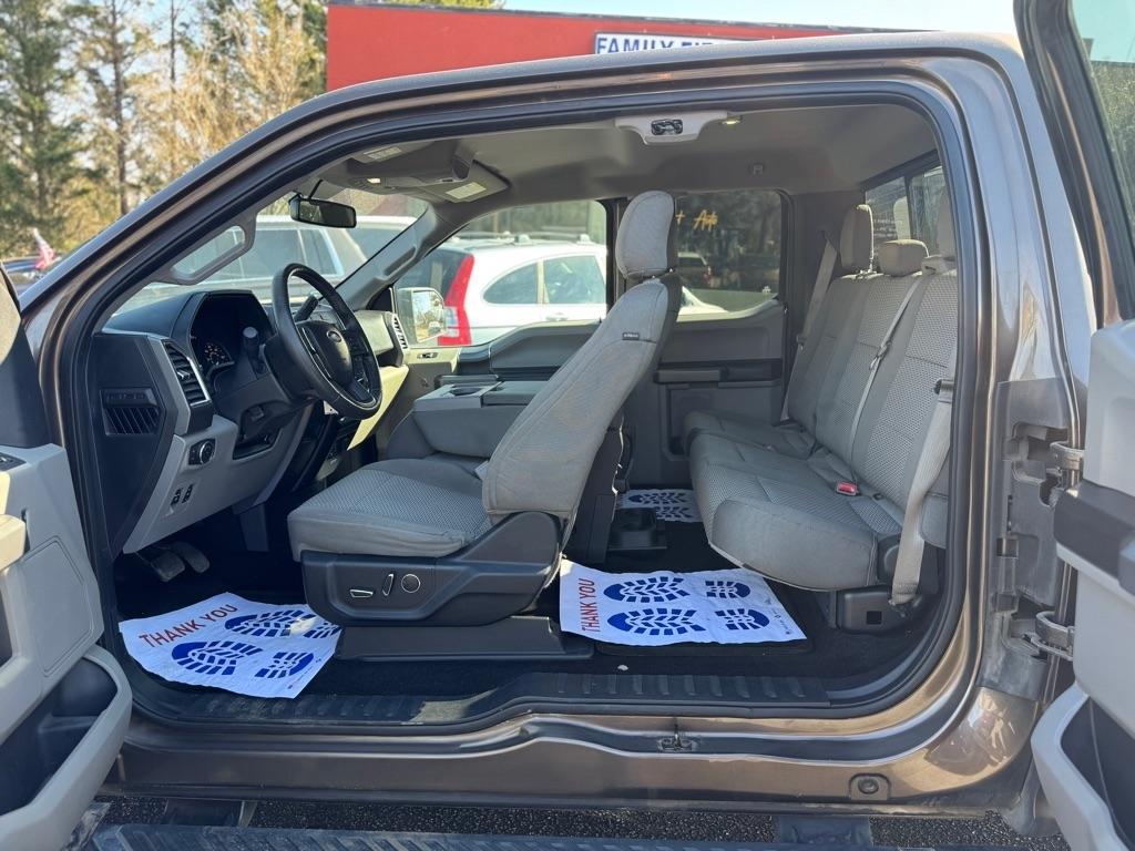 Ford F-150 XL SuperCab 8-ft. 2WD 2015