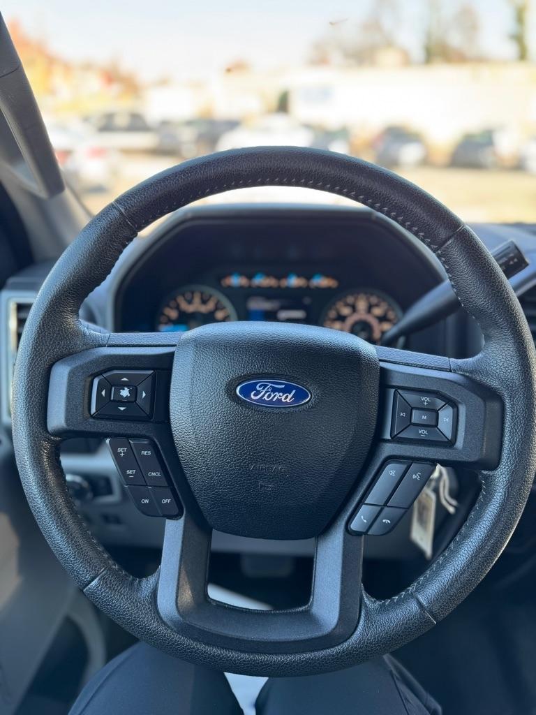 Ford F-150 XL SuperCab 8-ft. 2WD 2015