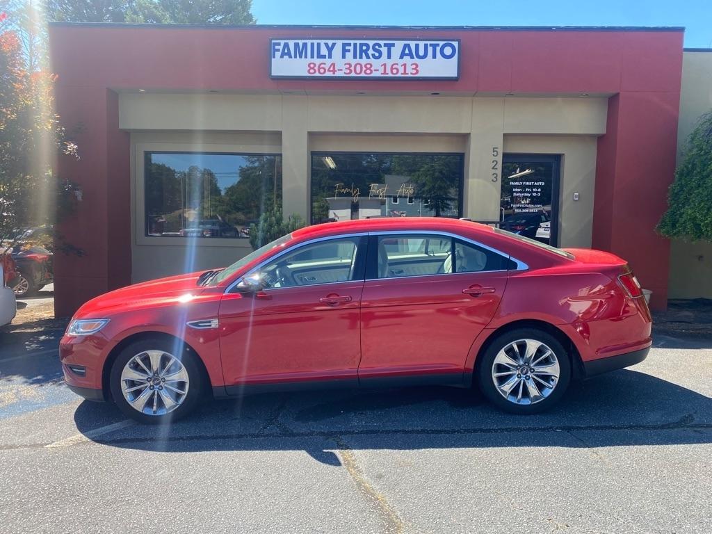 Ford Taurus Limited FWD 2012