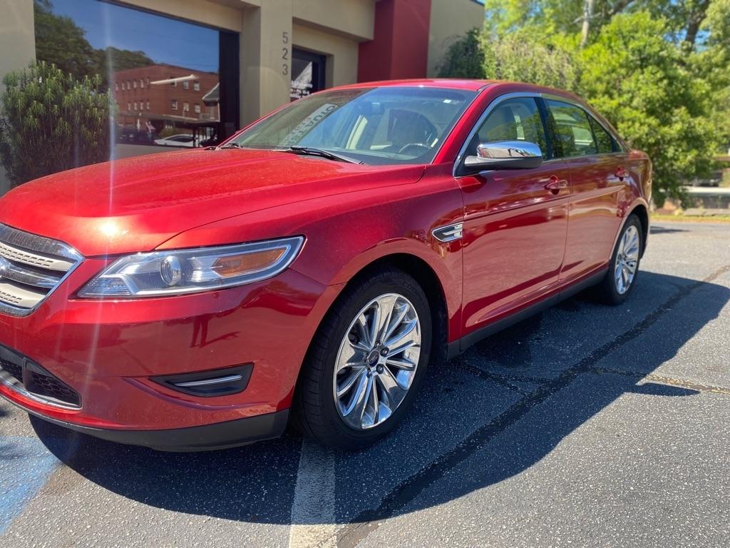Ford Taurus Limited FWD 2012