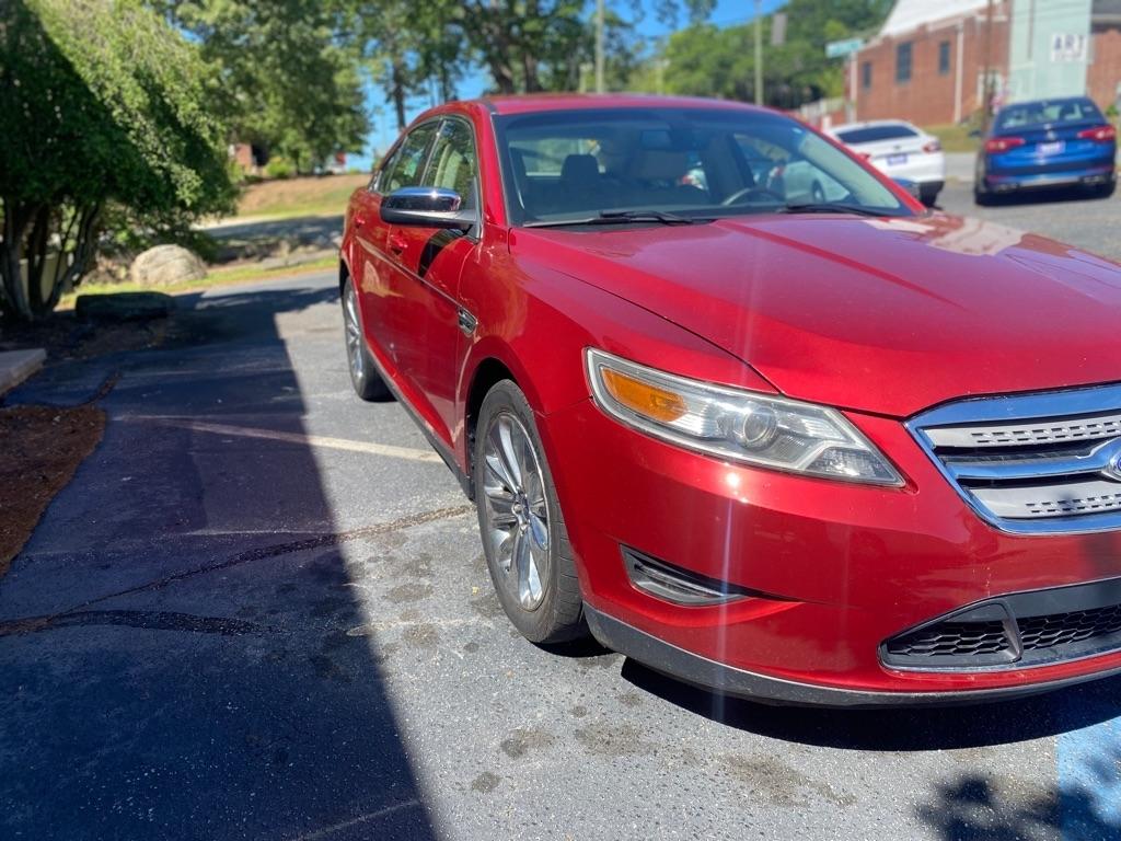 Ford Taurus Limited FWD 2012