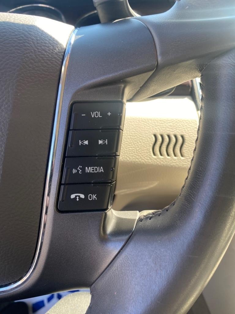 Ford Taurus Limited FWD 2012